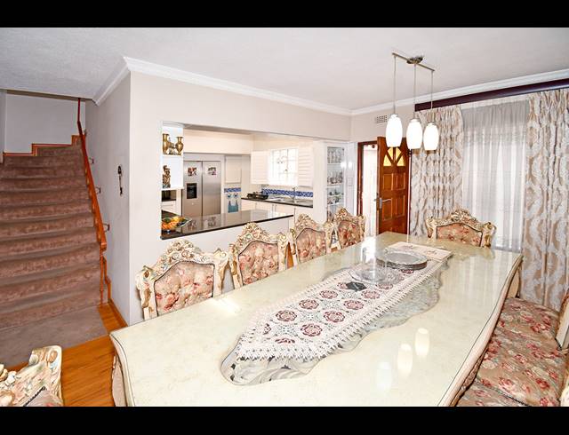 4 BEDROOM TOWNHOUSE FOR SALE IN EDEN GLEN
